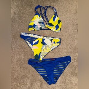 Maaji Reversible Swimsuit with two bottoms
